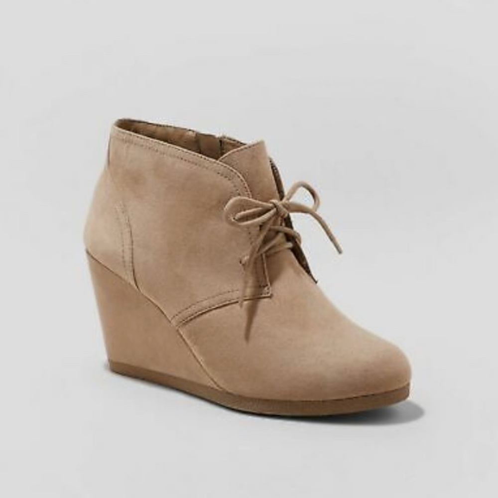 Women's Bessie Microsuede Wedge Bootie - Universal Thread Taupe Tan 9–BRAND NEW